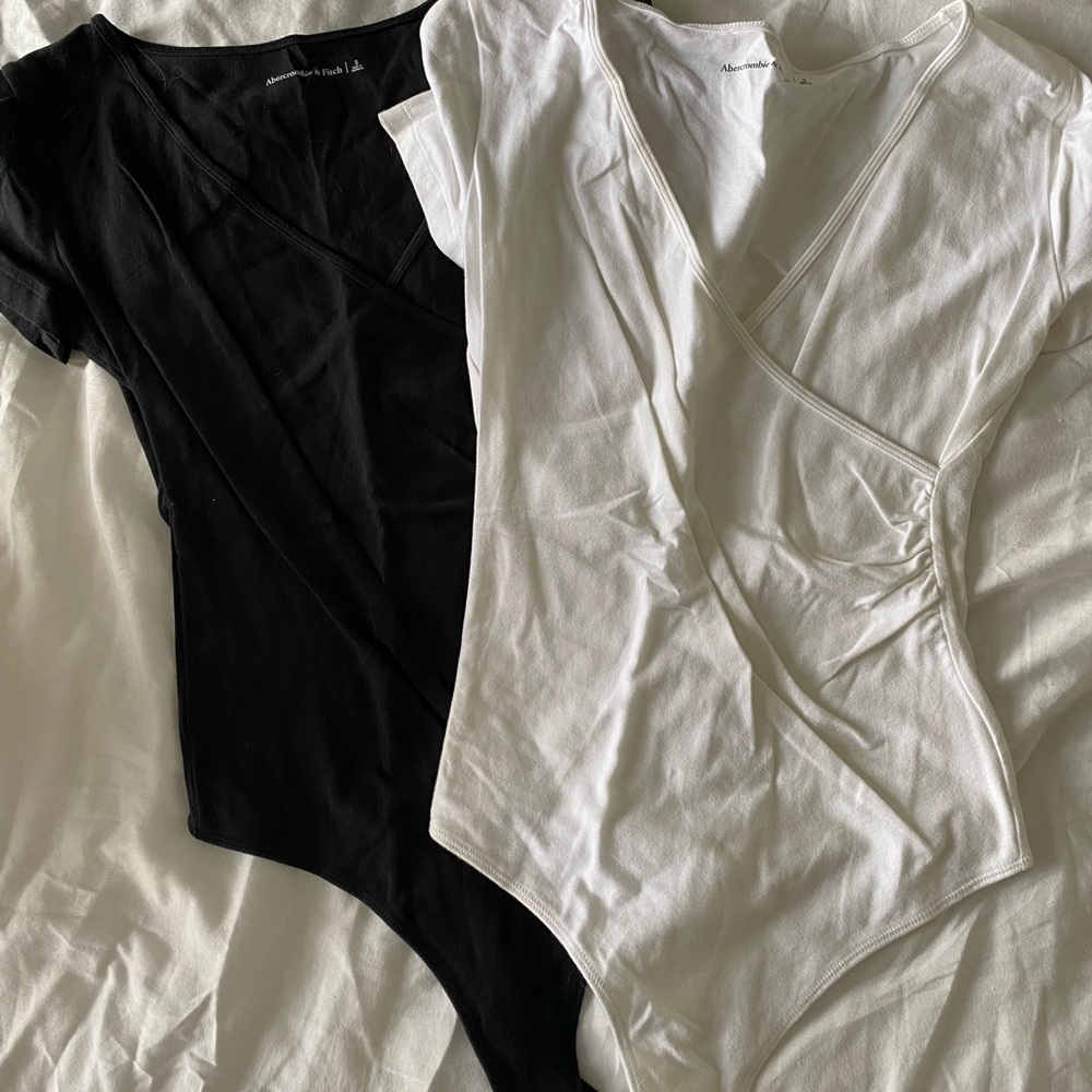 Abercrombie 2 pack tshirt bodysuit